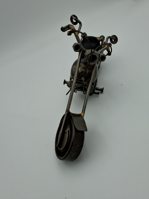 Motorcykel i metal